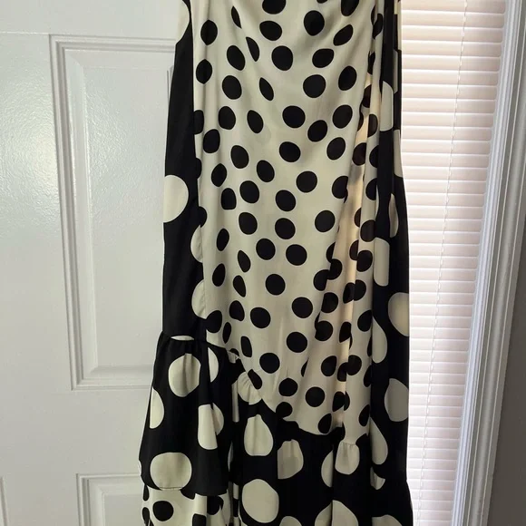 Gorgeous Polka Dots Halter Neck Dress - Picture 7 of 7